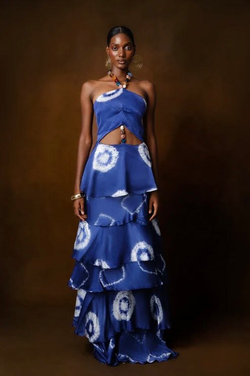 The Ire Dress by KÍLẸ̀ŃTÀR in blue embroidered – view 2