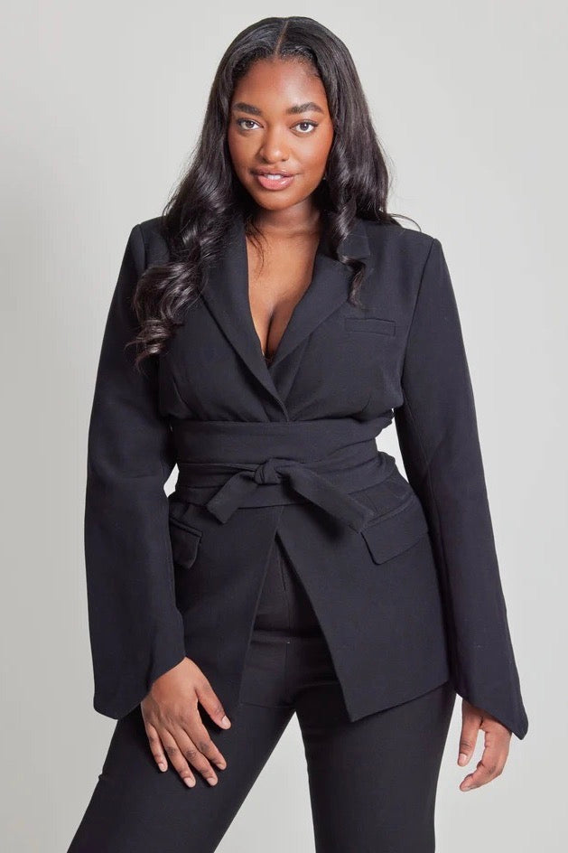 the makena suit in black