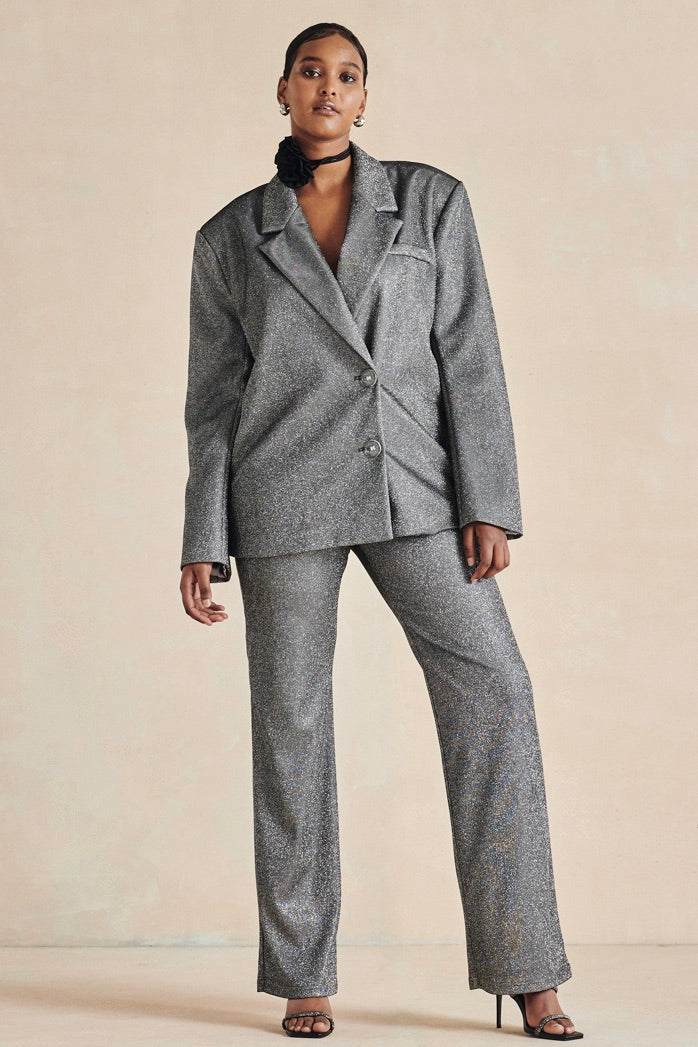 the narcisca suit in charcoal