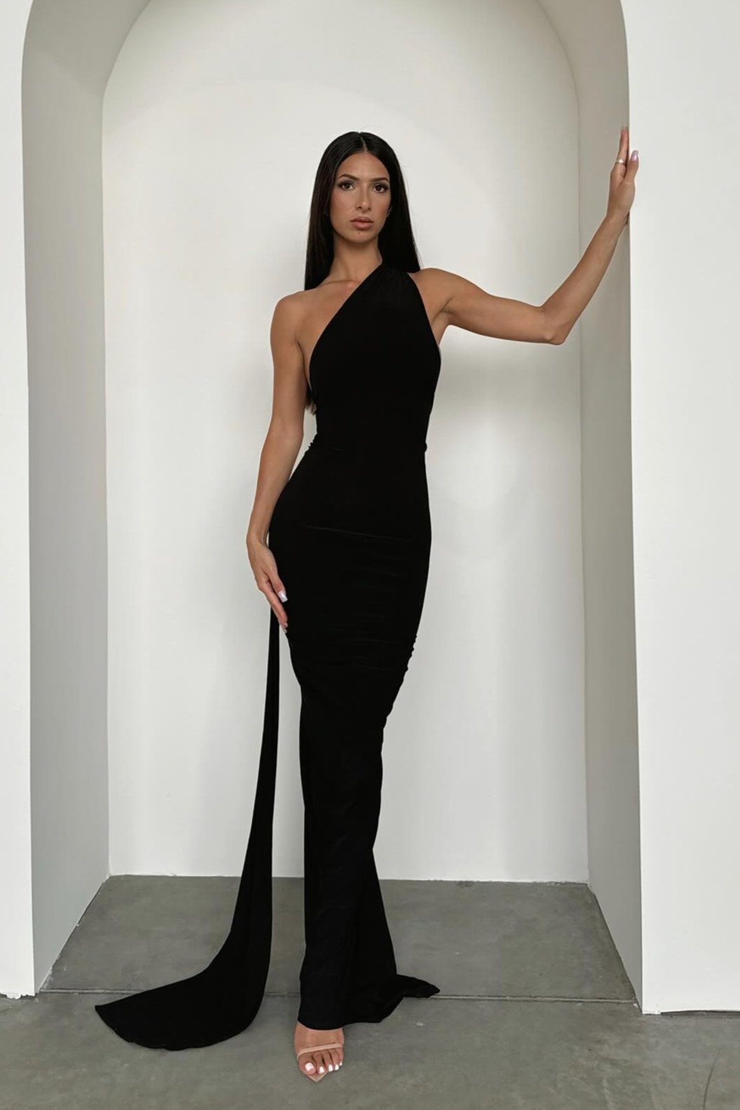 the oyama dress in black