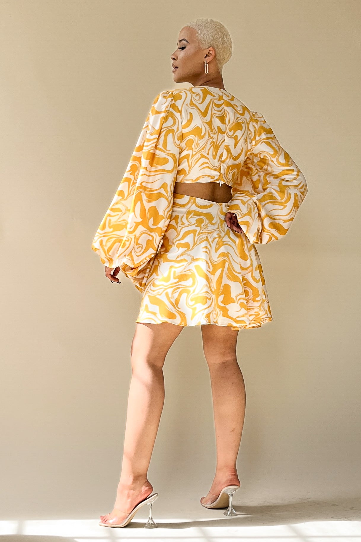 the joanna dress in yellow abstract print