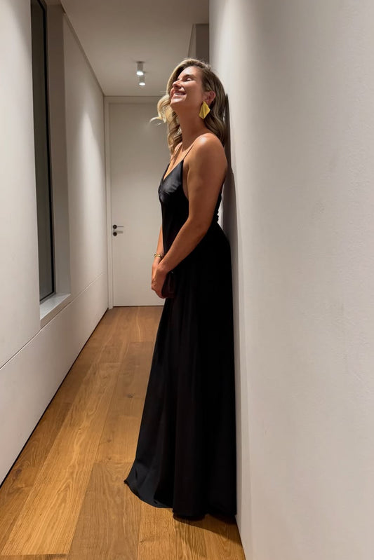The Trapeze Black Maxi