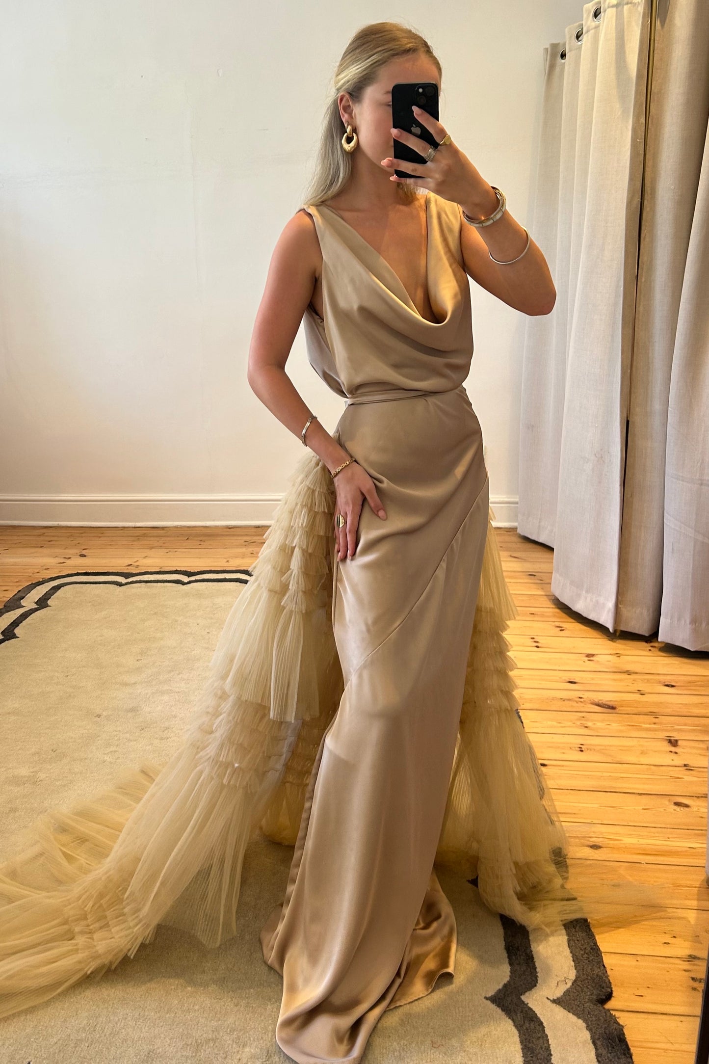 The Champagne Maxi