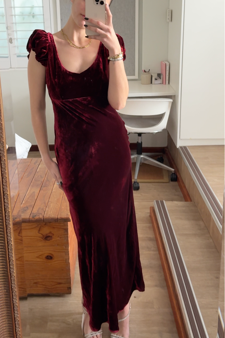 Rhia Velvet Midi Dress
