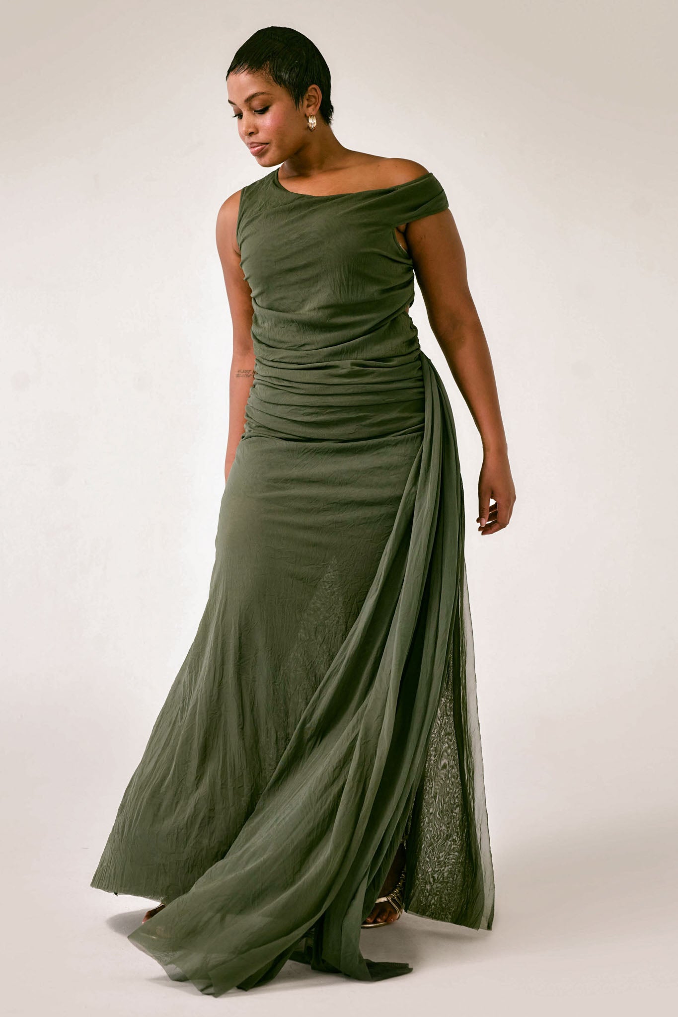 The Valeria Maxi Dress in Olive - Resale