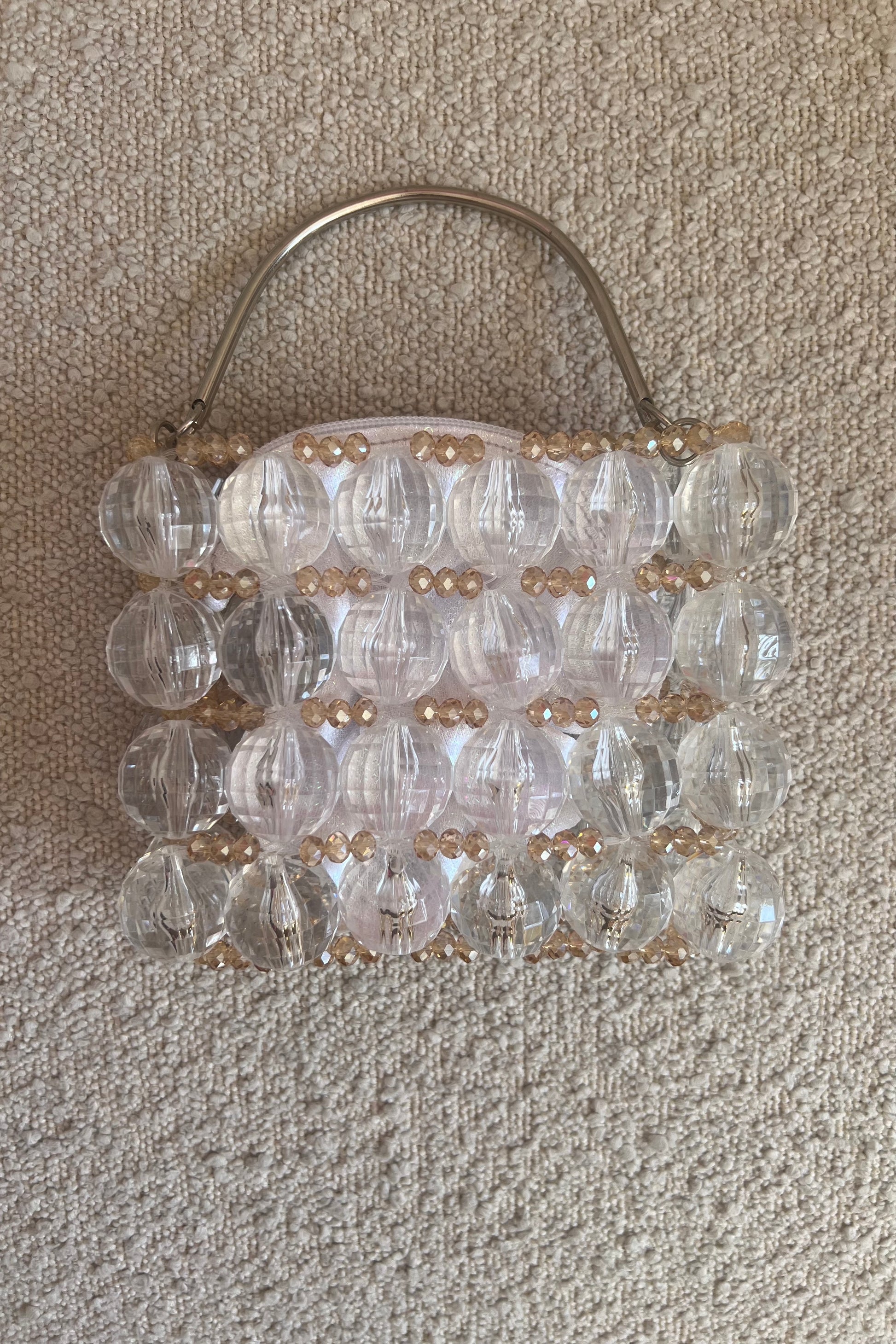 Crystal-clear mini white beaded handbag with African craftsmanship

